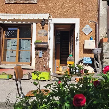 Quarto em Acomodações Particulares Le Relais De L'abelan